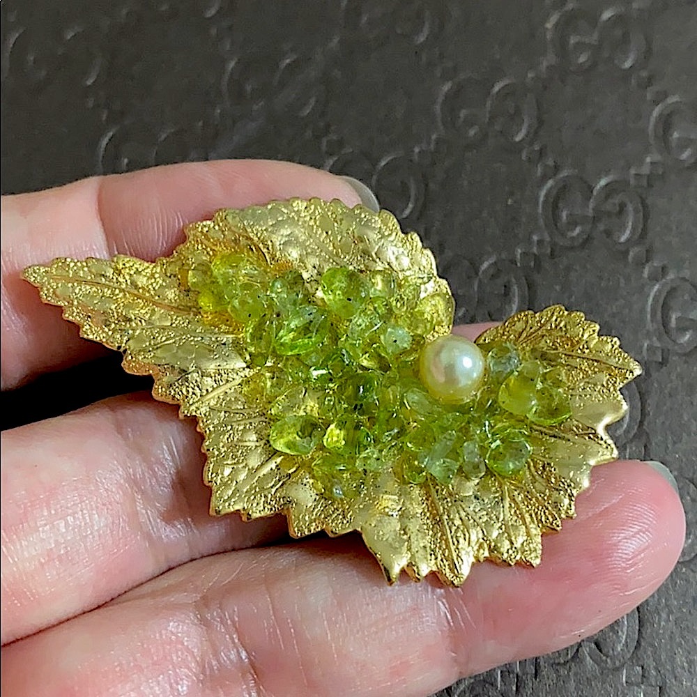 24k Gold Dipped Leaf Peridot Brooch - image 1